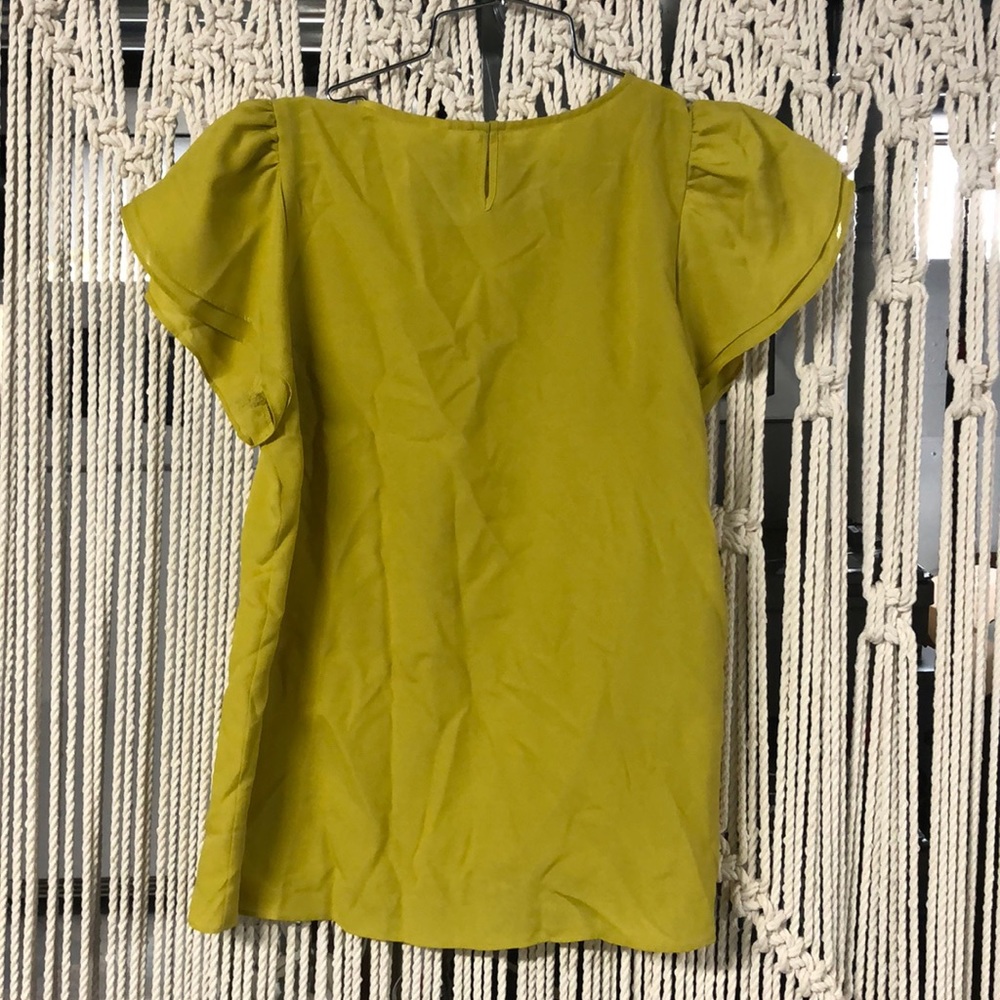 BCBGeneration Chartreuse blouse - Picture 4 of 4